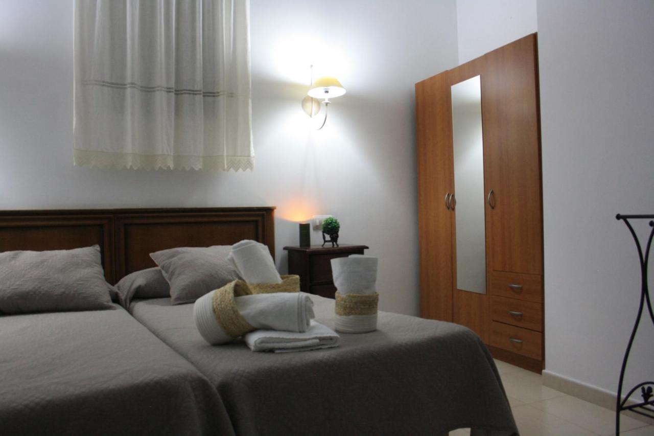 Casa Rural La Plaza Альмоарин Экстерьер фото