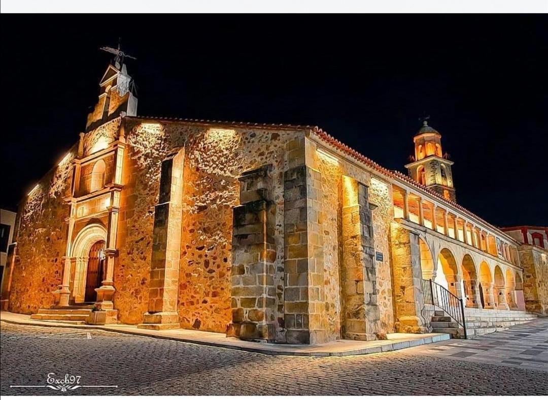 Casa Rural La Plaza Альмоарин Экстерьер фото